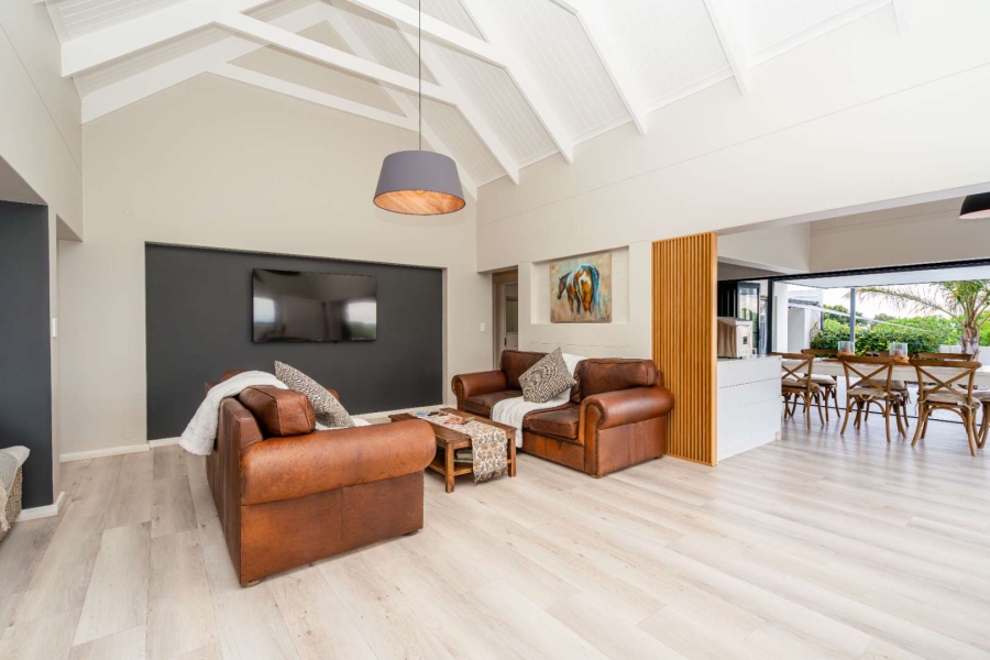 9 Bedroom Property for Sale in Oliphantskop Western Cape